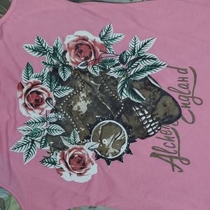 Rose skull tee NWOT